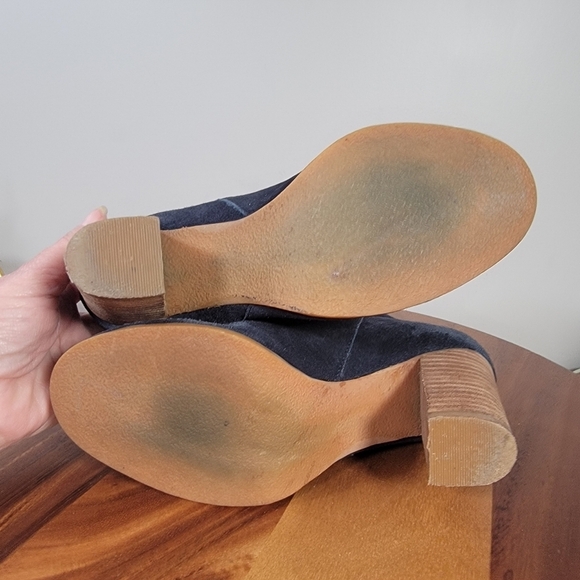 Crown Vintage Rita Suede Ankle Boots Stavked Heels Size 6.5 - Picture 12 of 16